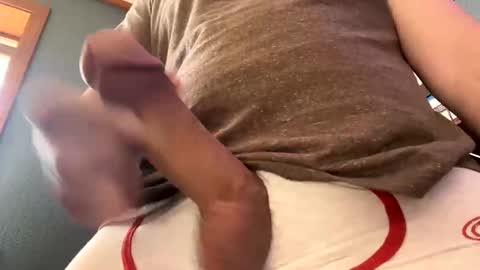 Snapshot of jawssharkparty chatting on January 21, 2025, 6:55 pm Jaws  online show from January 21, 2025, 6:55 pm