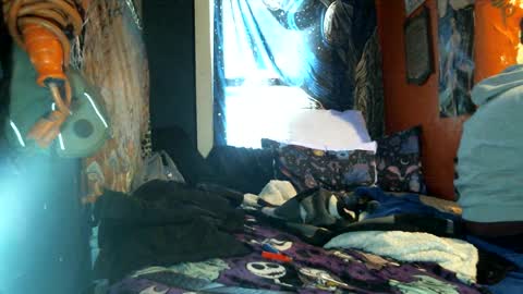 Snapshot of jax_skyfallin chatting on February 18, 2025, 1:00 pm jaxxx666 online show from February 18, 2025, 1:00 pm