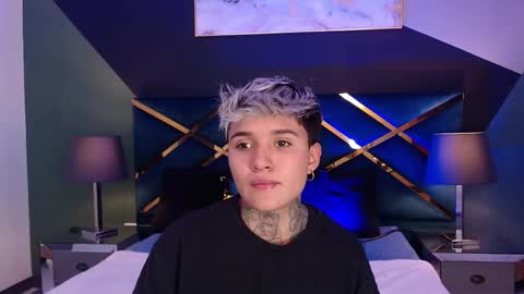 JAX online show from December 19, 2025, 4:19 am