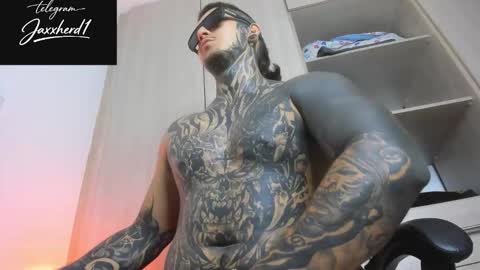 Snapshot of jaxxon22cm chatting on February 4, 2026, 6:14 pm Michael independient model online show from February 4, 2026, 6:14 pm