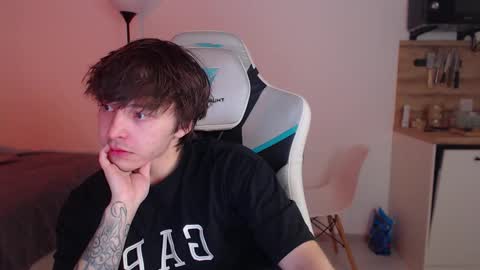 Jayce online show from September 25, 2025, 1:20 am