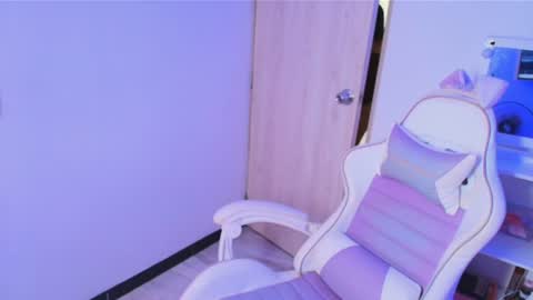 Snapshot of jayden_cournikovaa chatting on June 25, 2026, 8:35 pm Jayen online show from June 25, 2026, 8:35 pm