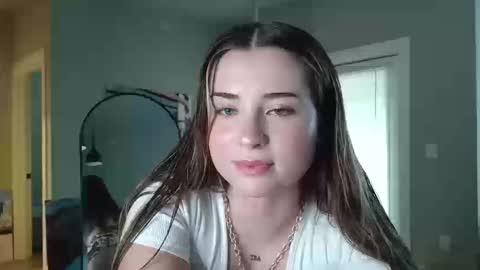 Snapshot of jaydesilver2 chatting on September 13, 2025, 10:53 pm Jayde online show from September 13, 2025, 10:53 pm