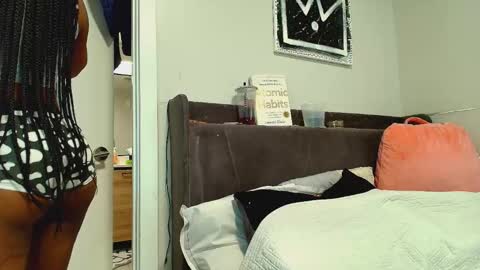 Naomiruty online show from March 4, 2026, 4:40 am