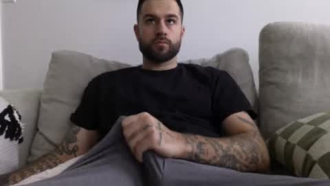 jayg333 online show from December 5, 2025, 2:03 pm