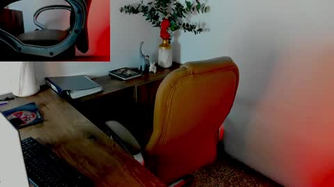 Snapshot of jaygrip chatting on March 6, 2026, 8:27 pm Jay online show from March 6, 2026, 8:27 pm