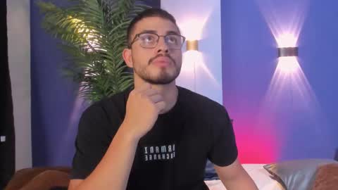 Snapshot of jaygrip chatting on March 17, 2026, 7:39 pm Jay online show from March 17, 2026, 7:39 pm