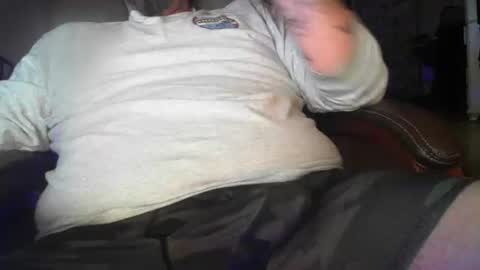 jayholew online show from April 12, 2026, 7:57 am