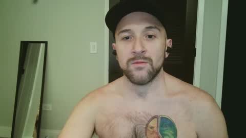 Snapshot of jayjordan85 chatting on December 27, 2024, 1:43 am JayJordan online show from December 27, 2024, 1:43 am