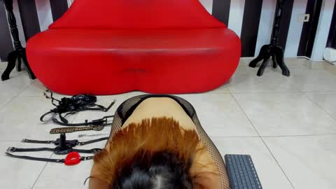 Snapshot of jaylen_bdsm chatting on January 17, 2025, 3:32 pm jaylen_bdsm online show from January 17, 2025, 3:32 pm