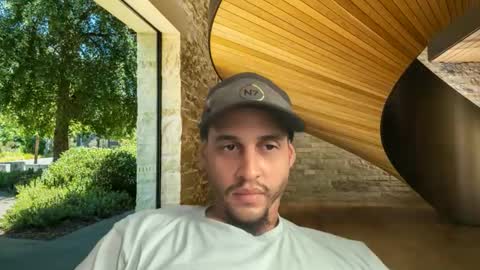 Jay online show from November 27, 2025, 1:02 pm