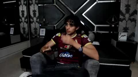 Snapshot of jaytaylorr chatting on April 24, 2026, 11:34 am Jay Taylor online show from April 24, 2026, 11:34 am