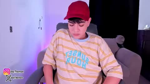 jaythomax online show from October 12, 2025, 7:24 pm