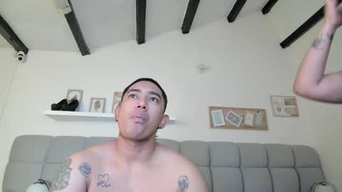 Snapshot of jazford chatting on April 17, 2026, 3:53 am jazford online show from April 17, 2026, 3:53 am