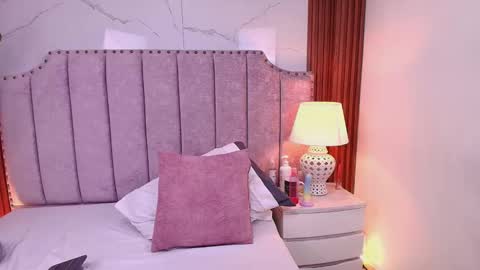 Jazmin online show from March 8, 2026, 2:04 am