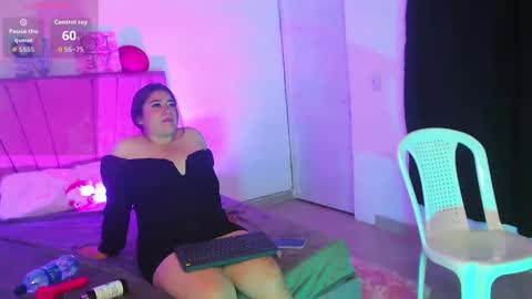 jazmin_flame online show from September 30, 2025, 12:15 am