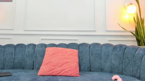 Jasmine  online show from February 7, 2025, 6:45 am