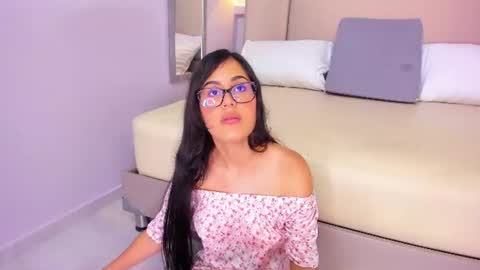 Snapshot of jazminmoree chatting on June 12, 2026, 8:19 pm Jazmin online show from June 12, 2026, 8:19 pm