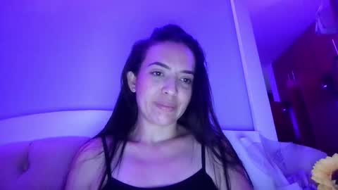 jazminojeda online show from March 1, 2026, 4:03 am