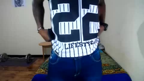 Snapshot of jboy_s chatting on February 26, 2025, 5:39 pm jboy_s online show from February 26, 2025, 5:39 pm