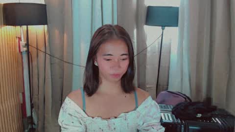 vivian online show from July 12, 2026, 1:02 pm