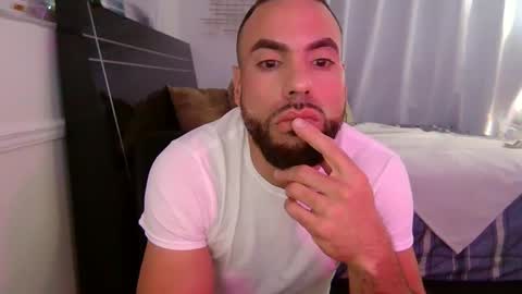 JcMax305 online show from March 12, 2025, 1:19 pm