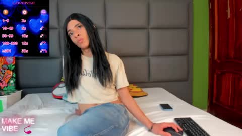 J E A N online show from February 28, 2025, 5:37 am