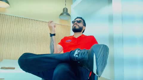 JEAN online show from March 20, 2026, 8:25 pm