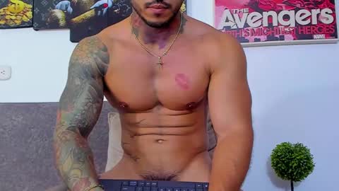 Jean  axelcrow       Modelo Independiente online show from February 11, 2025, 9:53 am