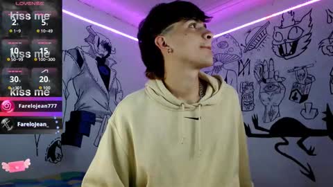 Snapshot of jeanfarelo chatting on November 16, 2025, 10:37 pm Jean online show from November 16, 2025, 10:37 pm