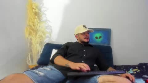Snapshot of jeann_alex chatting on June 13, 2026, 2:09 am Jean alex online show from June 13, 2026, 2:09 am