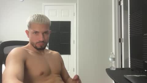 Snapshot of jeanwhitebianco chatting on April 30, 2026, 11:42 pm jeanwhitebianco online show from April 30, 2026, 11:42 pm