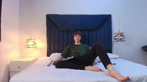 JeffBellfort online show from June 12, 2026, 8:52 pm