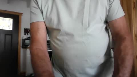 Snapshot of jeffbte315 chatting on June 19, 2026, 5:06 pm jeffbate online show from June 19, 2026, 5:06 pm