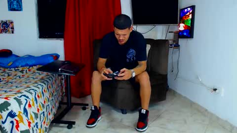 jeffer21_hot online show from May 6, 2026, 4:52 am