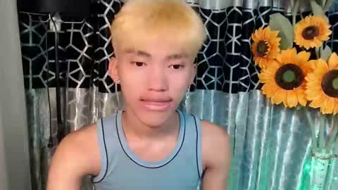 jemart_urnaughtboy online show from June 7, 2026, 11:14 am