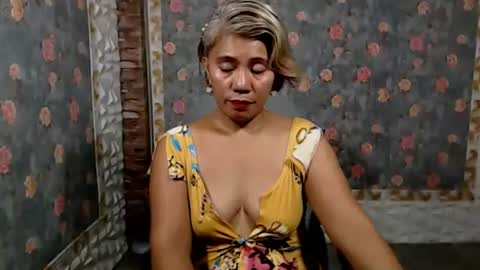 Snapshot of jemm36 chatting on December 2, 2024, 6:52 am Jem online show from December 2, 2024, 6:52 am