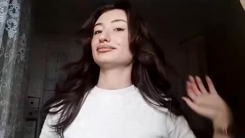 jenevapartenope online show from November 30, 2025, 11:20 pm