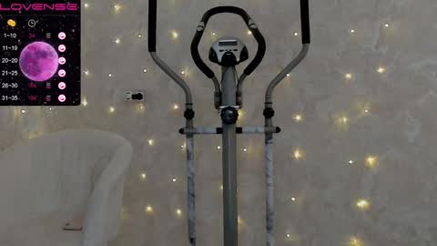 EvaSileZ online show from February 25, 2025, 7:31 am