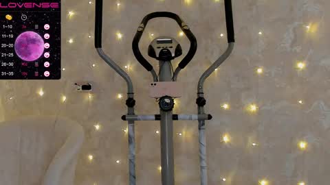 EvaSileZ online show from February 28, 2025, 4:10 am