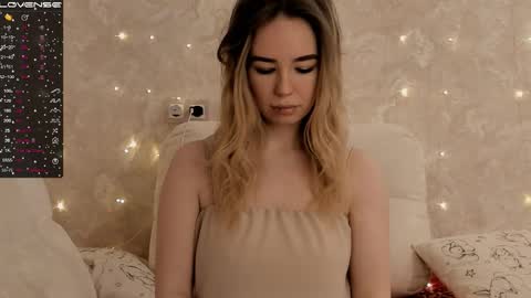 EvaSileZ online show from December 22, 2025, 7:49 am