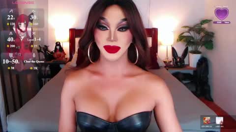 Snapshot of jenifers_body chatting on April 26, 2026, 6:27 pm Queen Jenifer online show from April 26, 2026, 6:27 pm