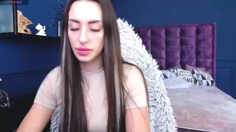 Snapshot of jeniferstone chatting on June 11, 2026, 7:17 am Kira online show from June 11, 2026, 7:17 am