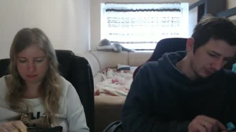 JenisAndPeter online show from March 9, 2025, 6:39 am