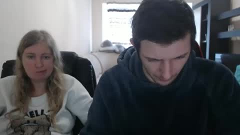 JenisAndPeter online show from March 9, 2025, 9:46 am