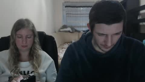 JenisAndPeter online show from March 9, 2025, 4:00 pm