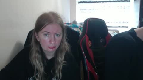 JenisAndPeter online show from October 10, 2025, 7:40 am