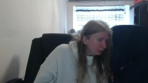 JenisAndPeter online show from March 2, 2026, 7:15 am