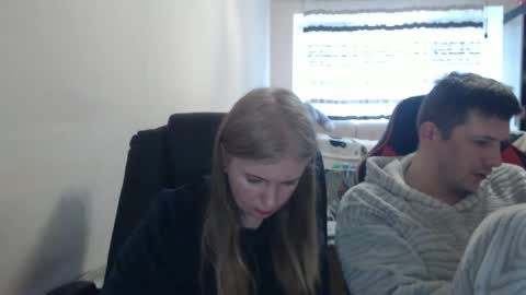 JenisAndPeter online show from March 14, 2026, 7:47 am