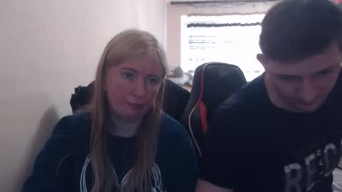 Snapshot of jenisandpeter chatting on April 27, 2026, 5:22 pm JenisAndPeter online show from April 27, 2026, 5:22 pm